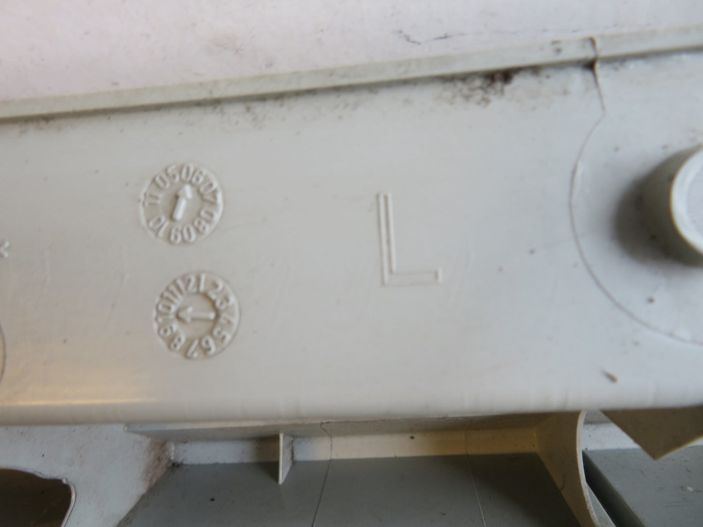 SKODA ROOMSTER NS PASSENGER REAR TAIL LIGHT 5j7945095 2007-2013