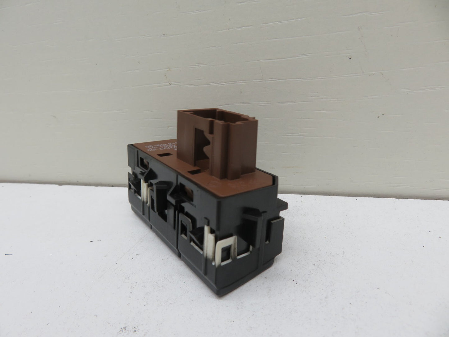 PEUGEOT 3008 ESP TRACTION SWITCH 96656492XT 2008-2016 1338-11