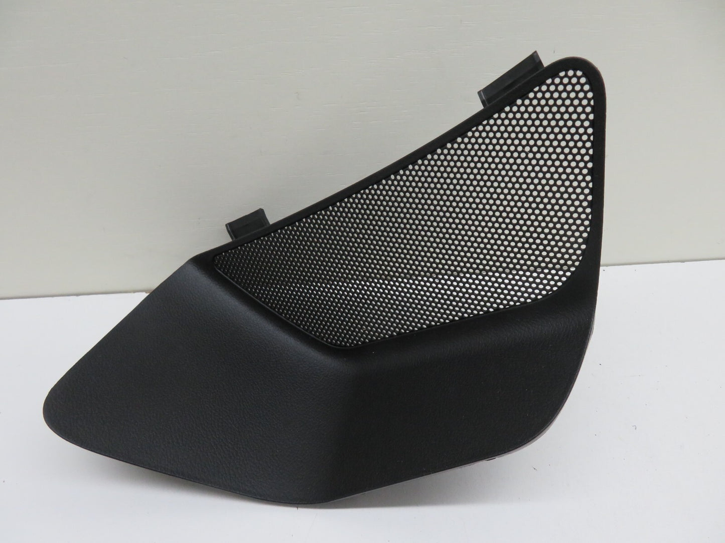 MAZDA CX7 NS PASSENGER SIDE REAR BOOT TRIM EG2168673 2008-2012 1414-3