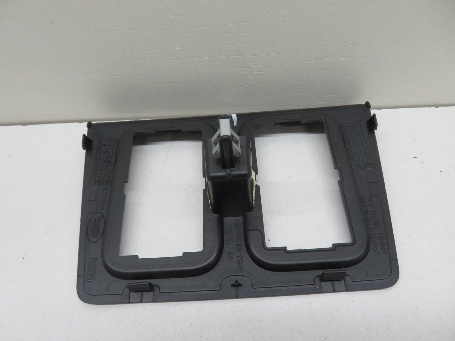 LAND ROVER FREELANDER 2 STEREO CONTROL SURROUND 6H52-18K913-AB 2007-2014 1227-11