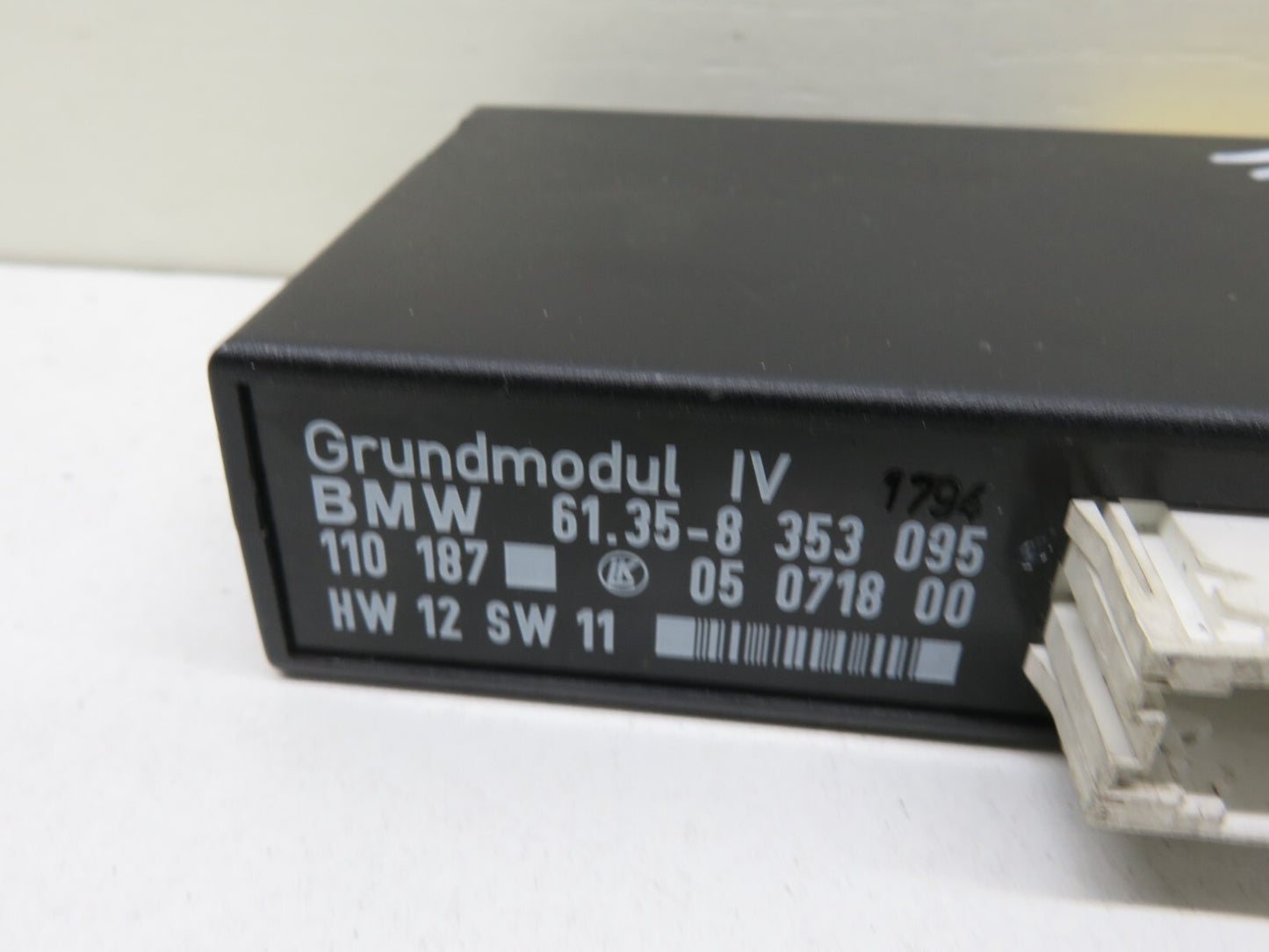 BMW E36 BODY CONTROL MODULE BCM 8353095 1991-1998 1756-11