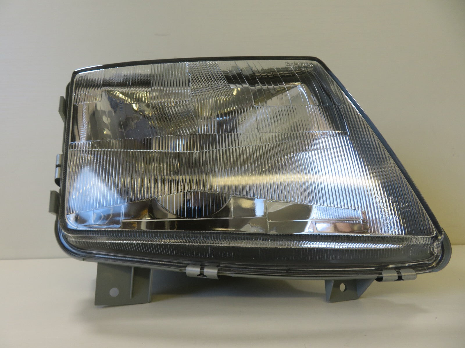 OS DRIVER RH HEADLIGHT 440-1119R-RD-EM FITS MERCEDES VITO 1996-2002 #LMS3