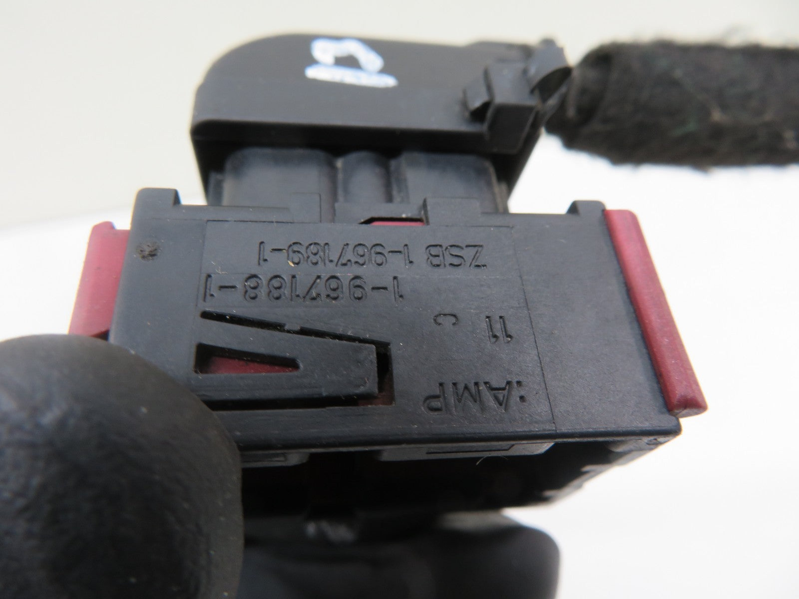 VAUXHALL INSIGNIA HEADLIGHT CUT LOOM CONNECTOR 1-967188-1 2008-2013 1155-13