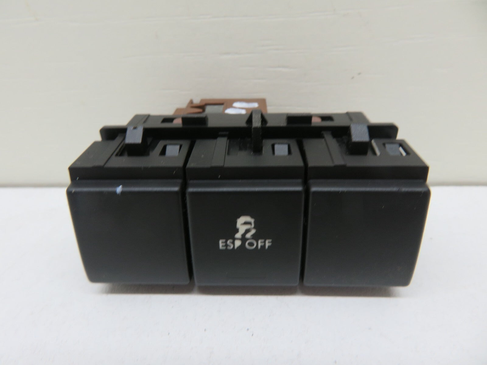 PEUGEOT 3008 ESP TRACTION SWITCH 96656492XT 2008-2016 1338-11