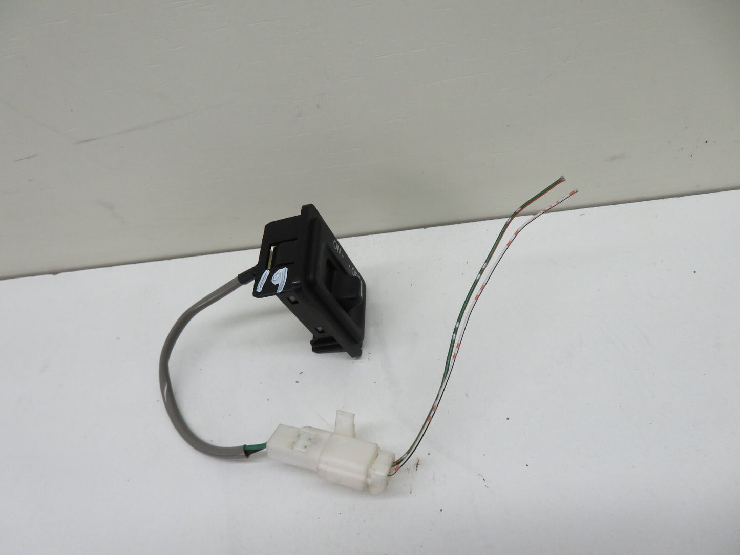 TOYOTA LEXUS SOARER TEMS SYSTEM AIR SUSPENSION SWITCH 1991-1999 #1503-19