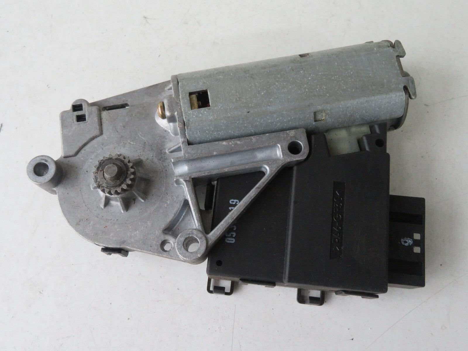 BMW X5 E53 SUNROOF MOTOR 8381480 2000-2006 MIX1332-3