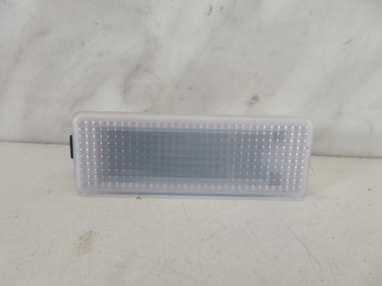 BMW 1 SERIES E88 INTERIOR DOOR CARD LIGHT 6972605 2007-2013 A1218-15