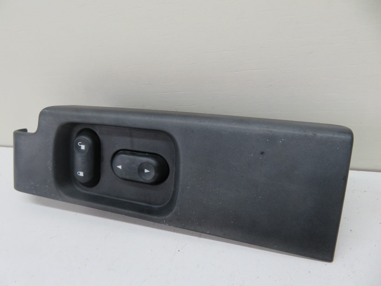 LAND ROVER FREELANDER 1 NS PASSENGER WINDOW SWITCH 2004-2006 1672-7