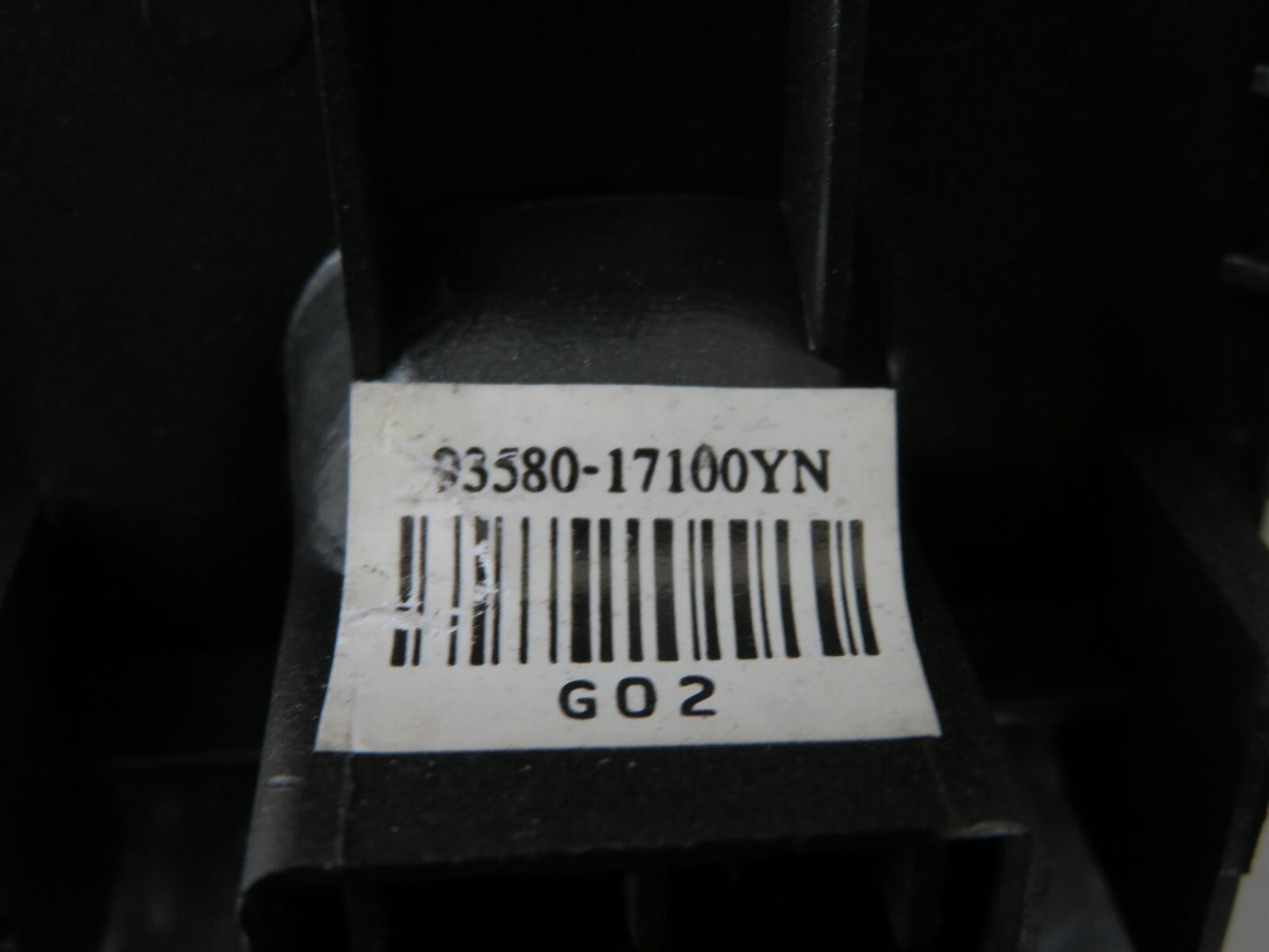 HYUNDAI MATRIX NS PASSENGER WINDOW SWITCH 93580-17100 2001-2006 A1343-5