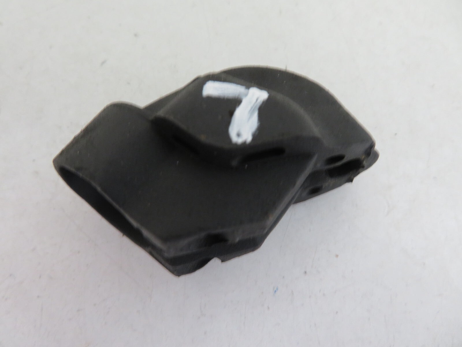 FORD FOCUS CC INJECTOR RAIL COVER 2006-2010 AM1237-7