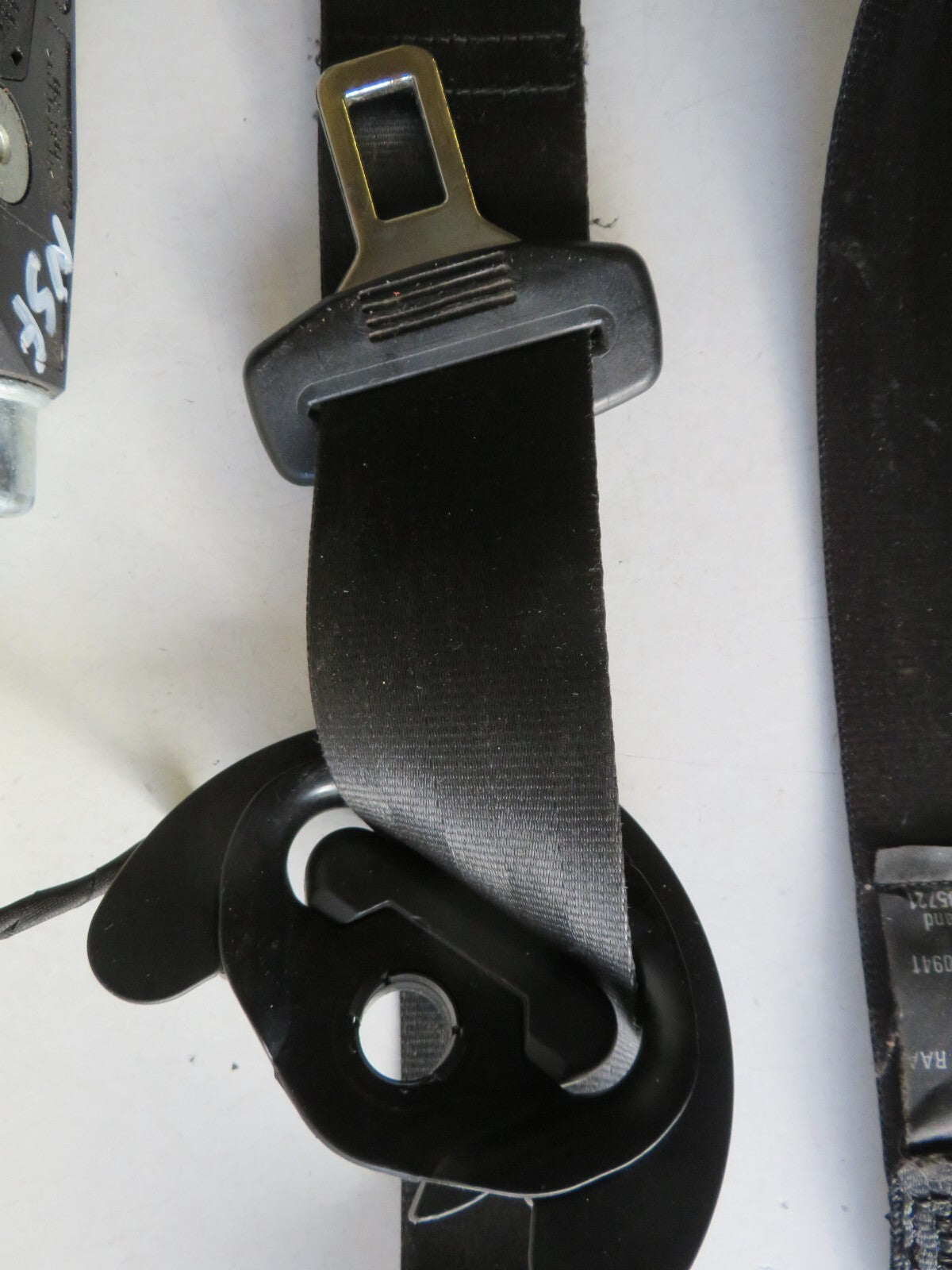 VOLKSWAGEN VW TOURAN NSF PASSENGER SIDE SEAT BELT 1T2857705A 2003-2010 AMS1605