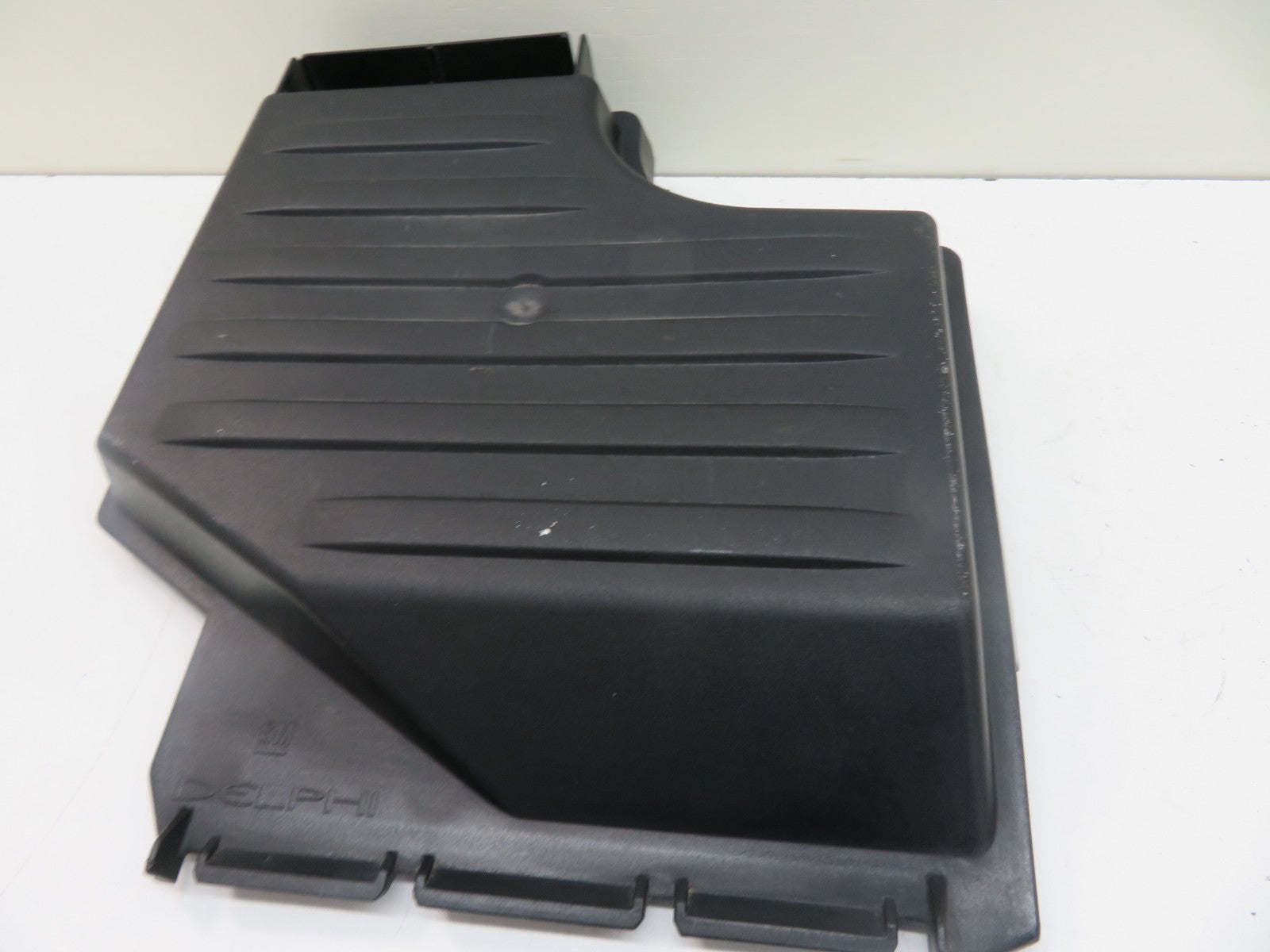 VAUXHALL CORSA ENGINE BAY FUSE BOX COVER TRIM 09115986 2000-2006 1530-4