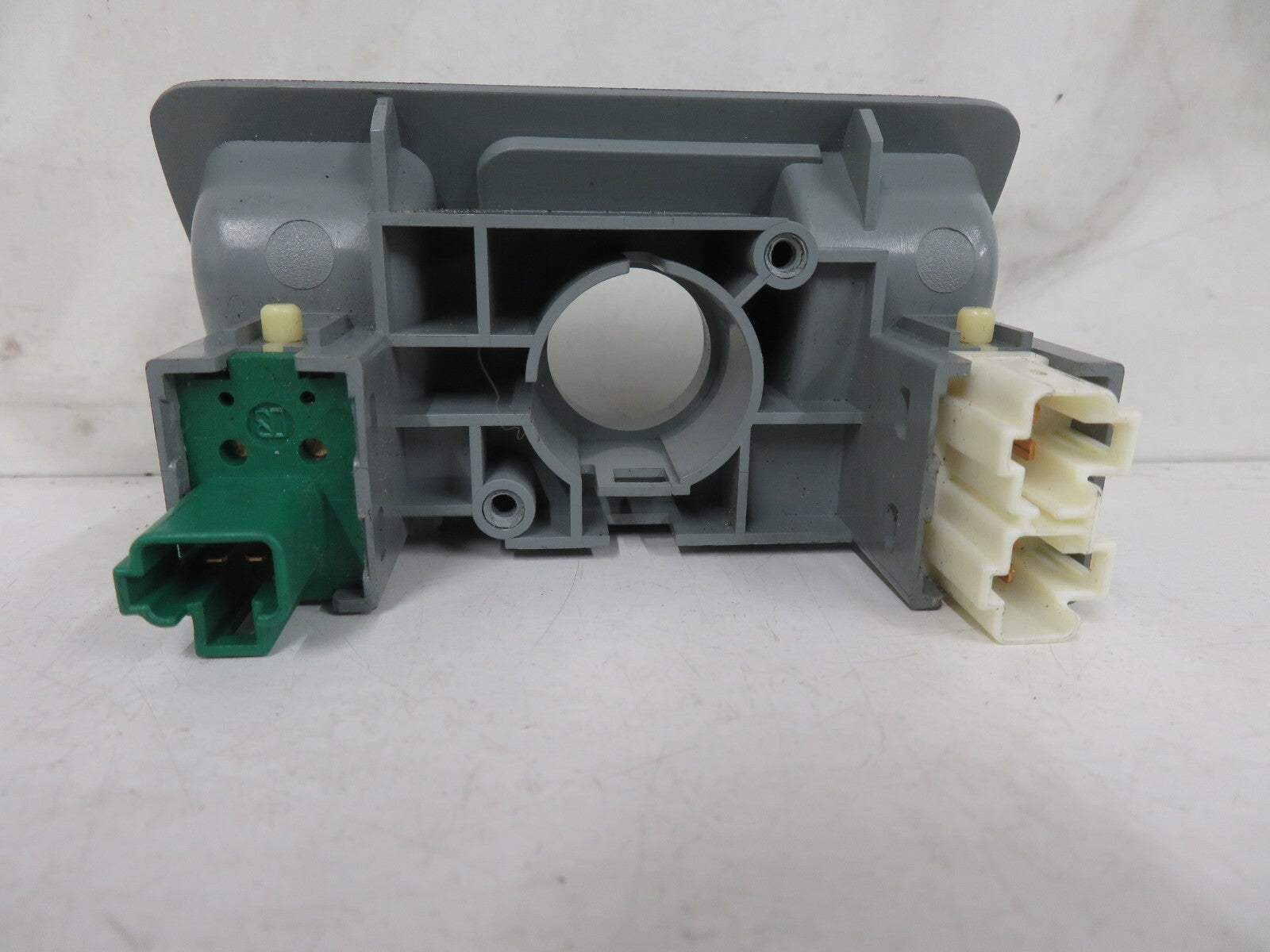 TOYOTA LEXUS SOARER BOOT SWITCH FUEL FLAP RELEASE 1991-2000 1424-21