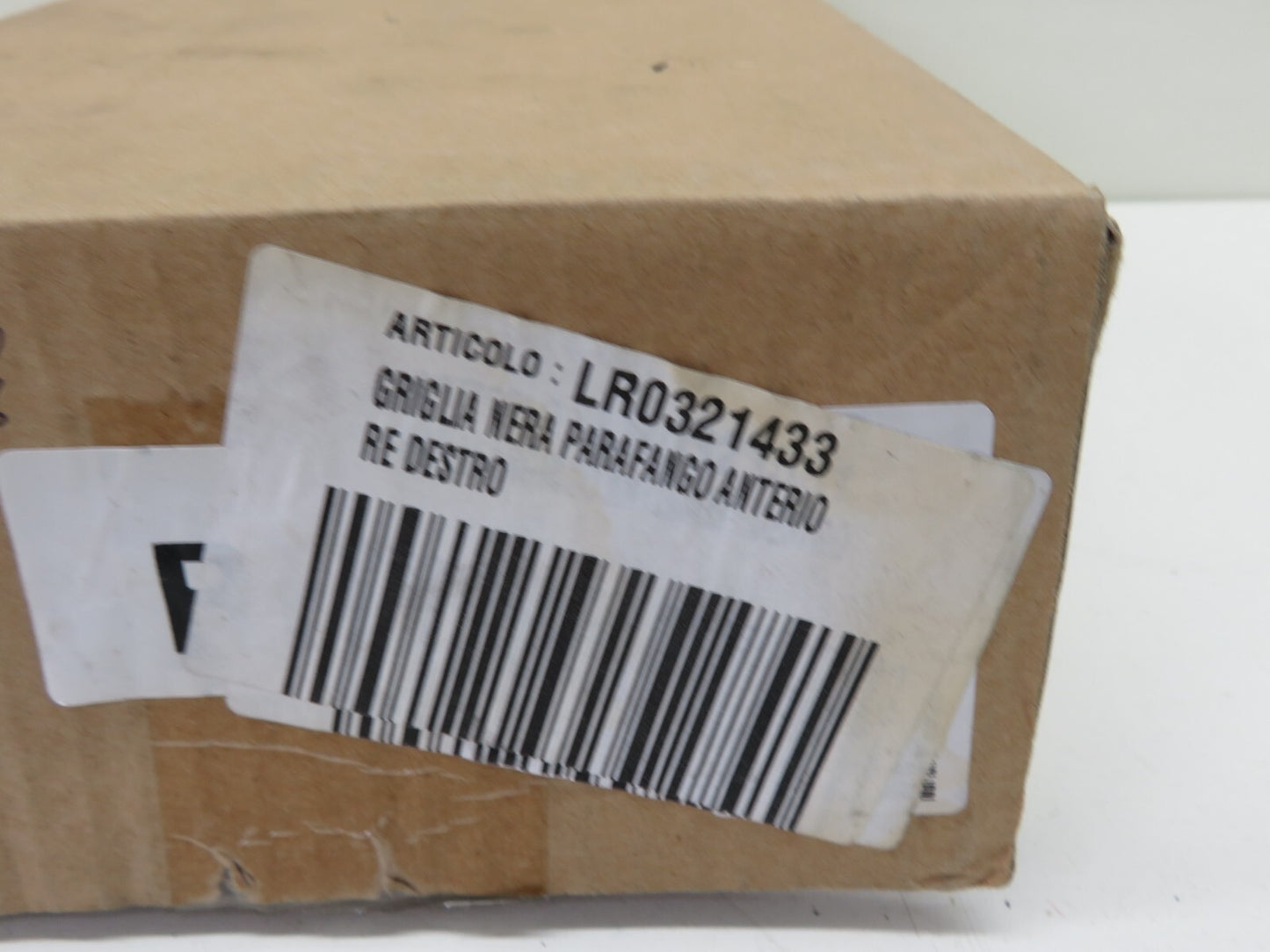 OS DRIVER FRONT GRILLE VENT FOR LAND ROVER DISCOVERY 2009-2018 L319