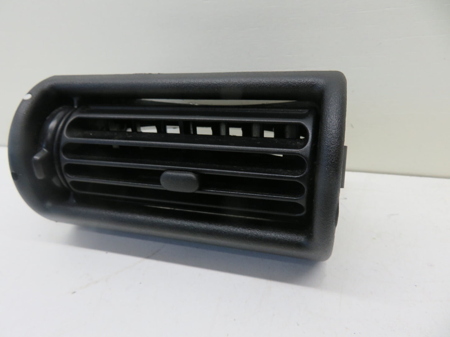 LAND ROVER FREELANDER 1 DASHBOARD AIR VENT 2004-2006 1734-7