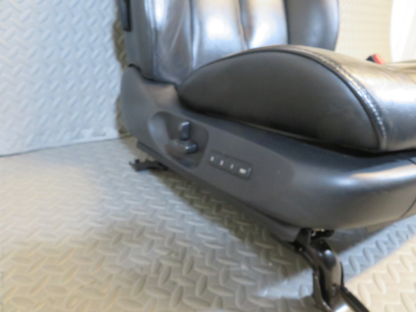 MAZDA CX7 OSF DRIVER FRONT LEATHER SEAT 2009-2012