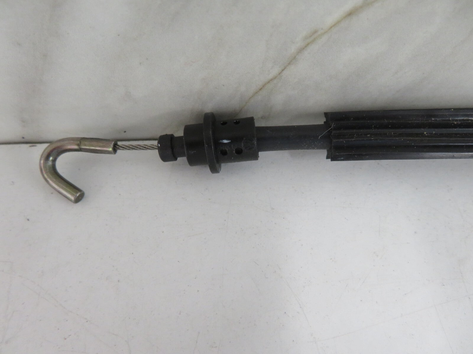 VOLKSWAGEN VW BEETLE OS DRIVER DOOR LOCK CATCH 1999-2005 AMS-7