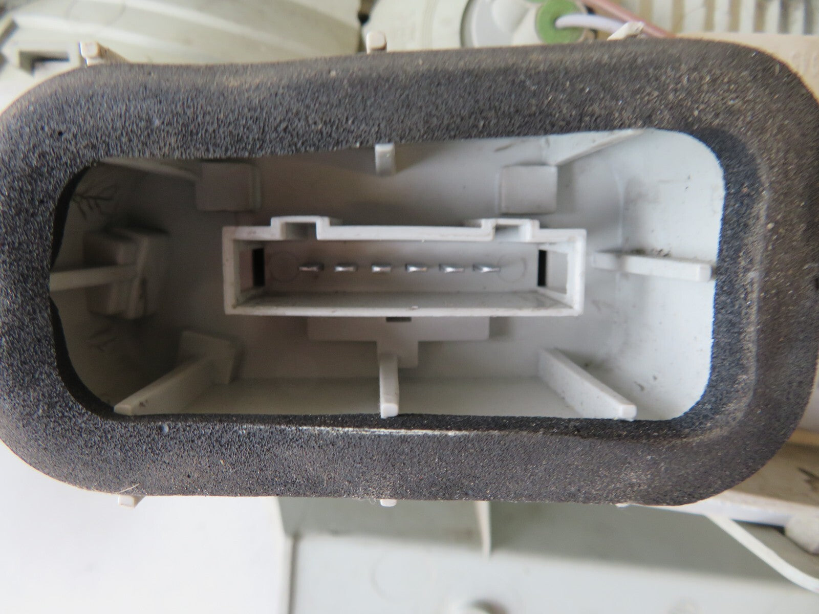 SKODA ROOMSTER NS PASSENGER REAR TAIL LIGHT 5j7945095 2007-2013