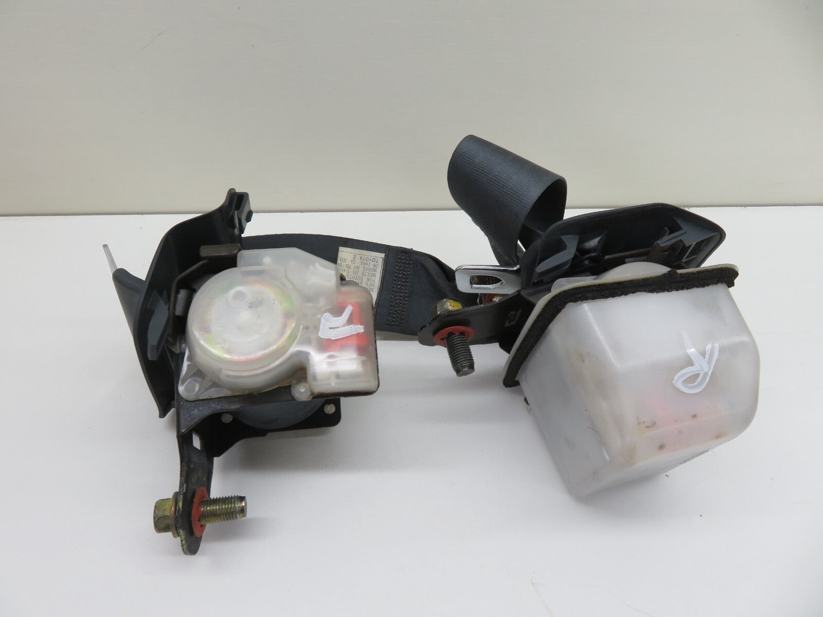 TOYOTA LEXUS SOARER SC400 REAR SEAT BELTS LEFT RIGHT 1991-1999 1242-2