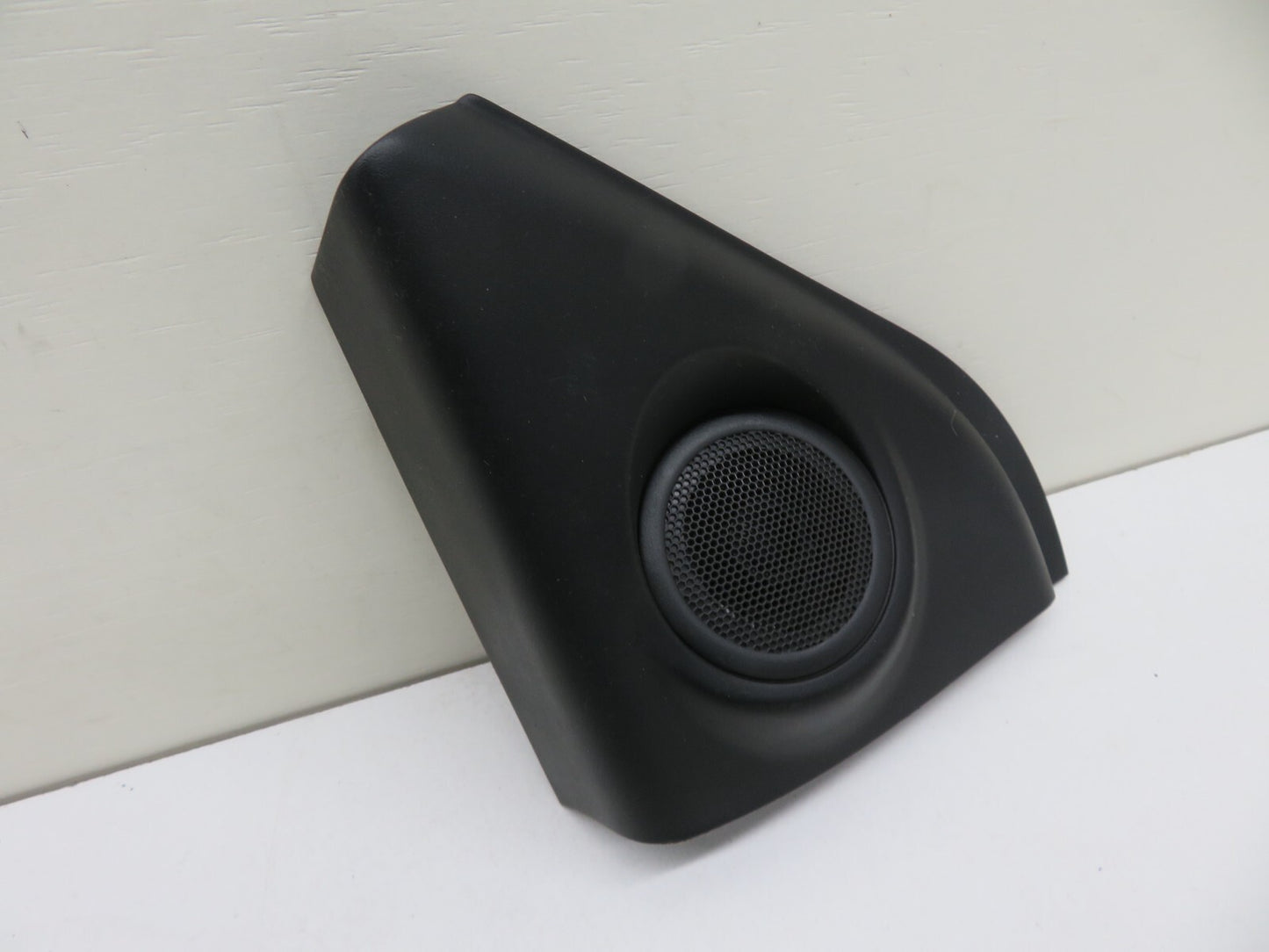 FORD MONDEO MK4 NSF PASSENGER DOOR TWEETER TRIM 2007-2014 1734-27