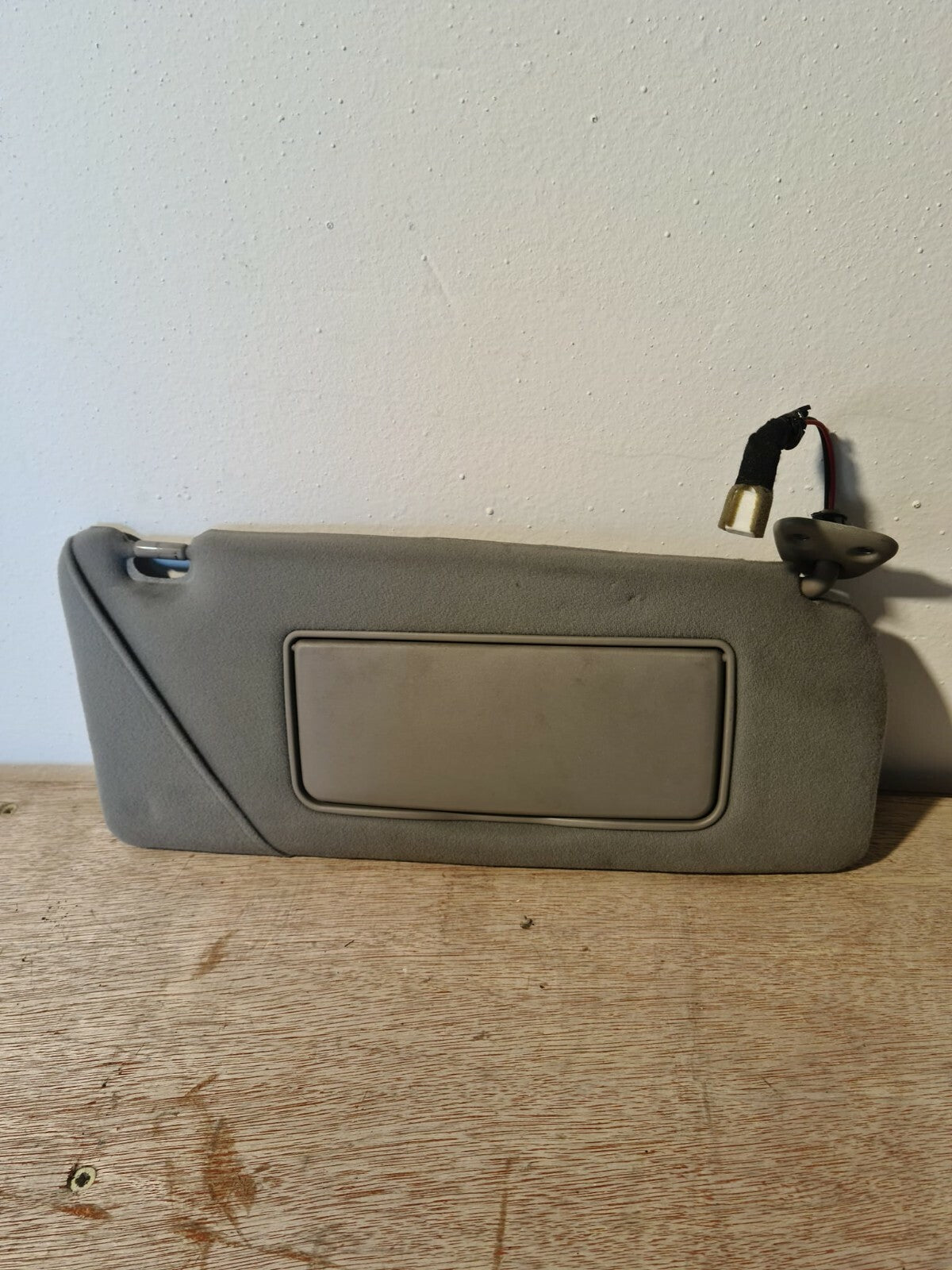 LEXUS IS200 OS SUN VISOR 