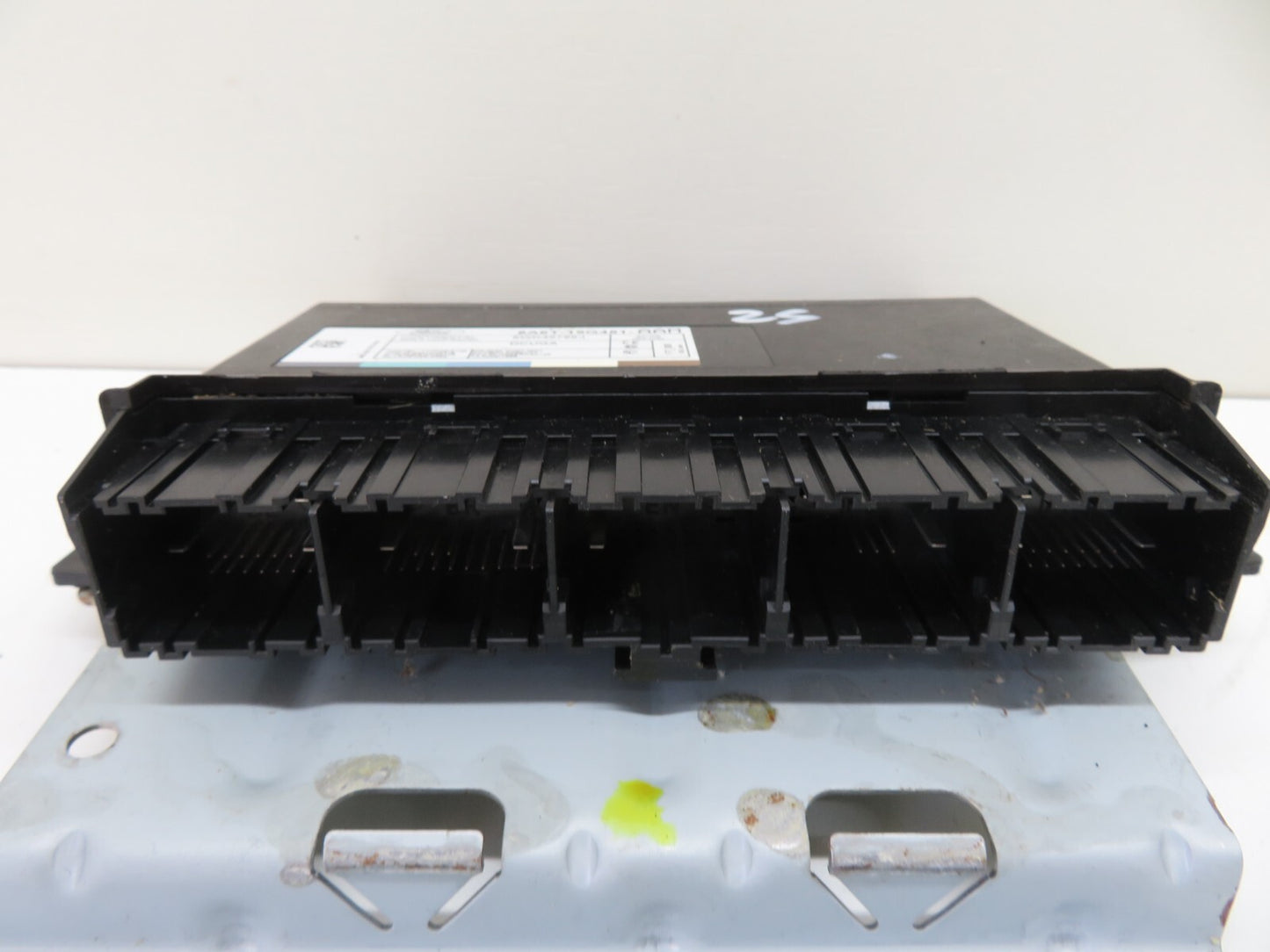 FORD FIESTA MK7 ST180 CENTRAL LOCKING MODULE 8A6T-19G481-AAM 2013-2017