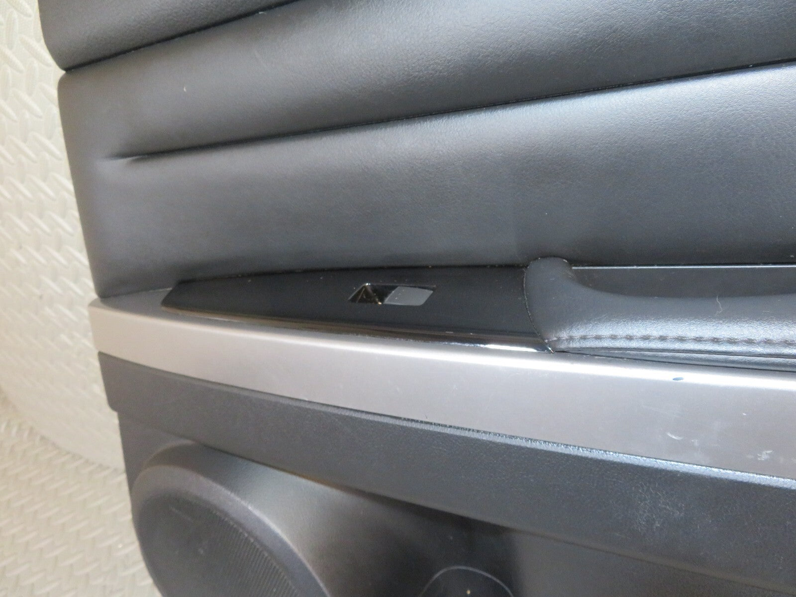 MAZDA CX7 OSR DOOR CARD 2010-2012