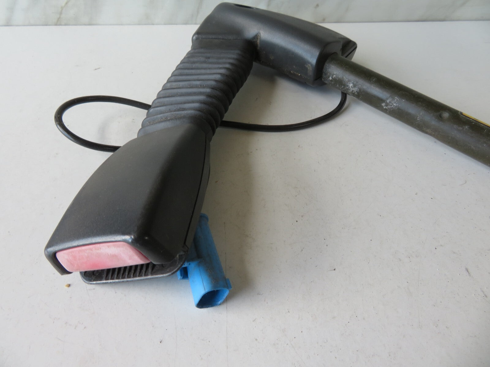 ROVER 25 OSF SEAT BELT BUCKLE WITH TENSIONER 104840 1999-2004 AMS1235