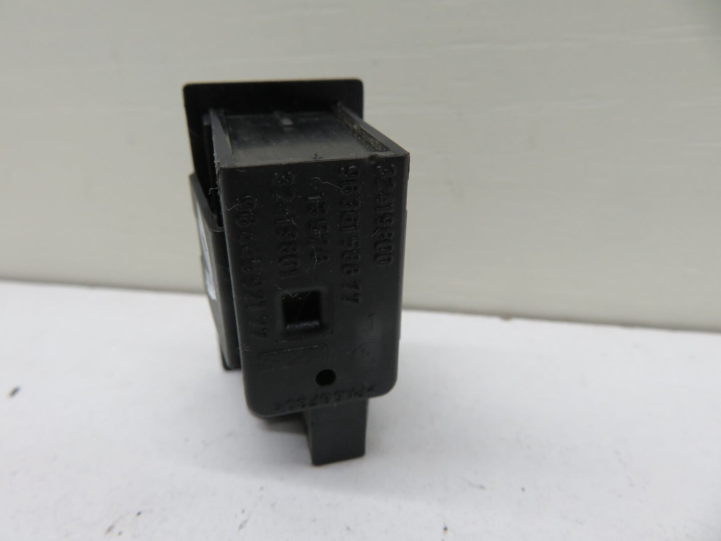 CITROEN C8 DRIVER HEATED SEAT SWITCH 9644592177 2006-2010 1728-10