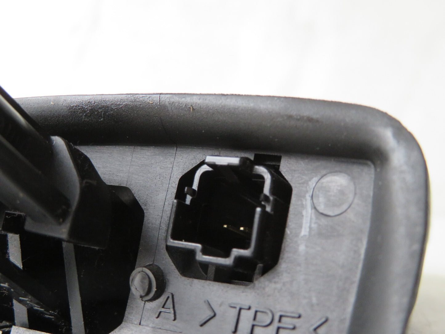 FORD C-MAX STEERING WHEEL VOLUME CONTROLS 2002-2008 A1420-9