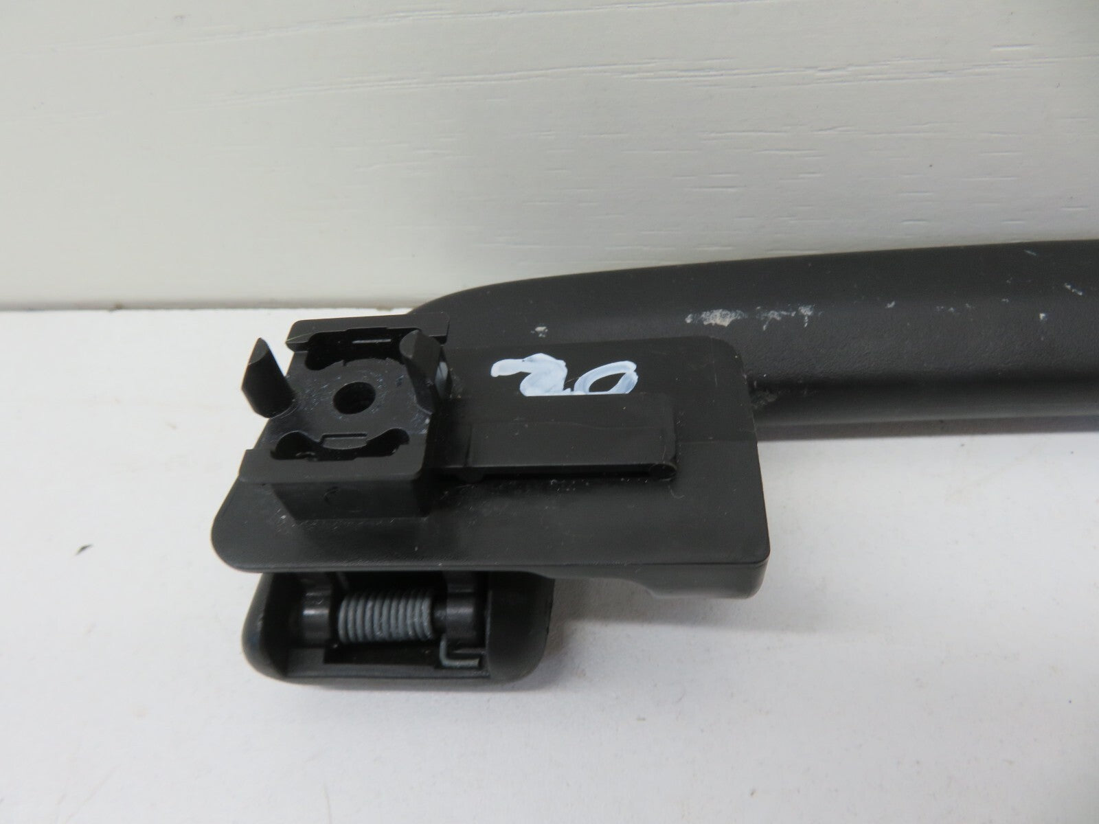 FORD FOCUS ST REAR ROOF HANLDE TRIM 2006-2010 1299-20