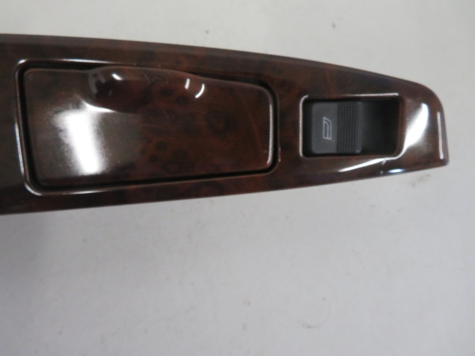 AUDI A8 D2 OSR WINDOW SWITCH ASHTRAY DOOR HANDLE 4D0959528 1998-2002 A1636-2