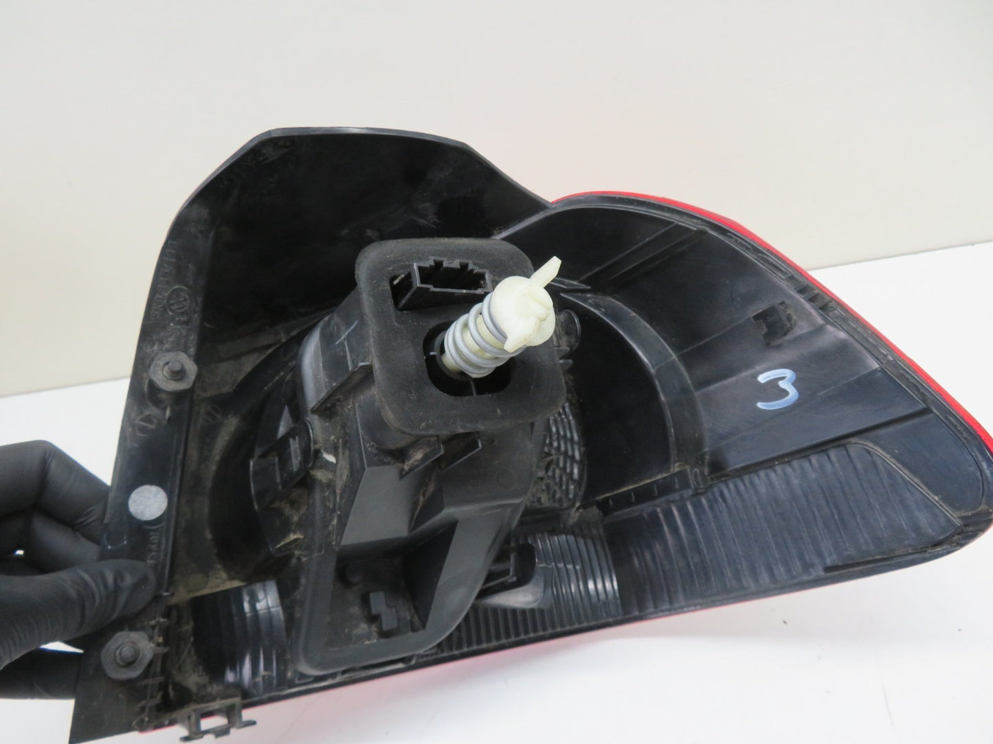 VW GOLF MK6 NS PASSENGER REAR TAIL LIGHT 5K0945095E 2009-2013 REF-3