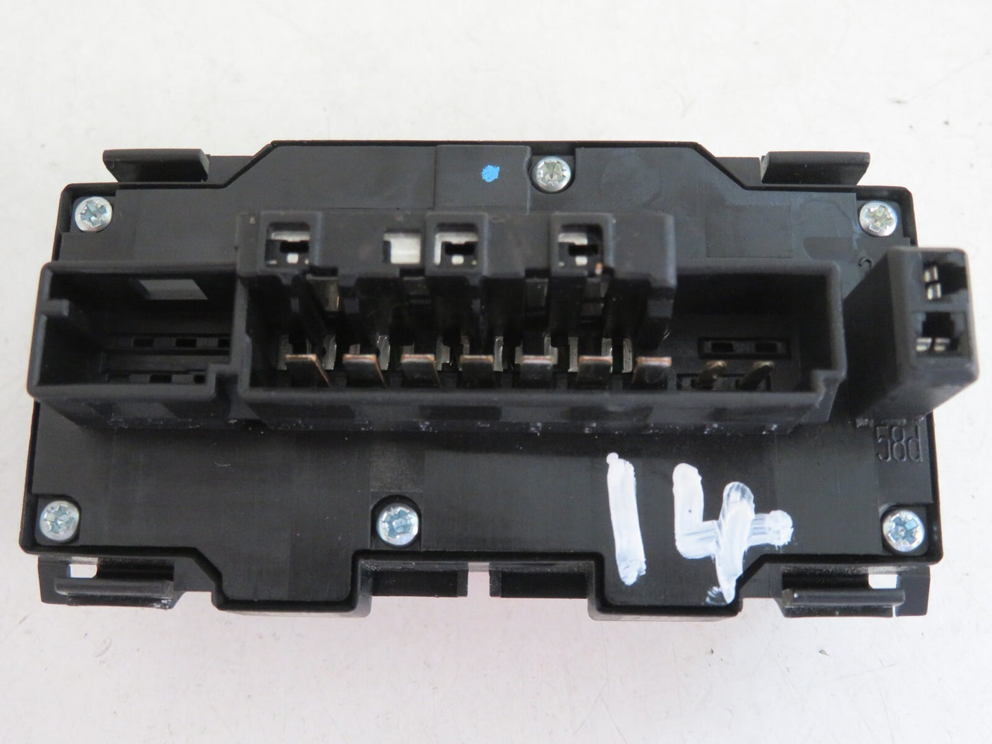 MERCEDES E CLASS W210 HAZARD WARNING SWITCH 2108201310 1995-2002 1129-14