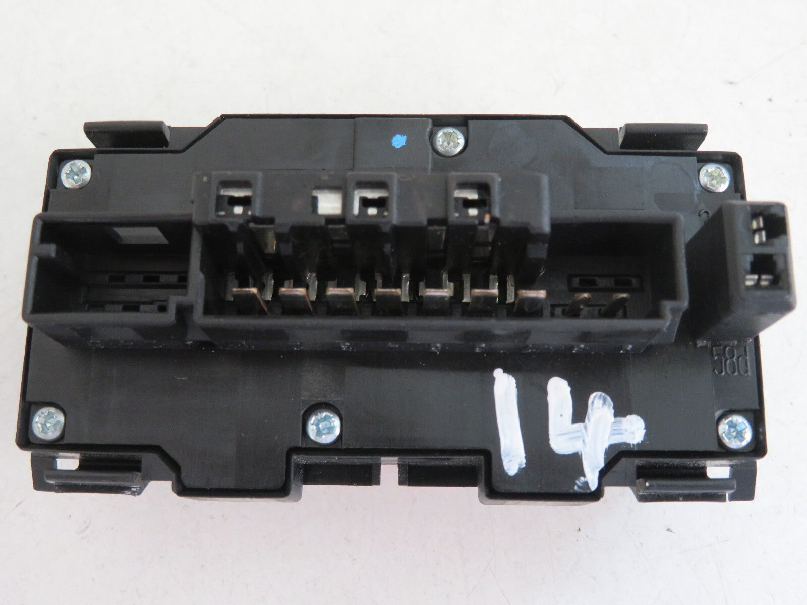 MERCEDES E CLASS W210 HAZARD WARNING SWITCH 2108201310 1995-2002 1129-14