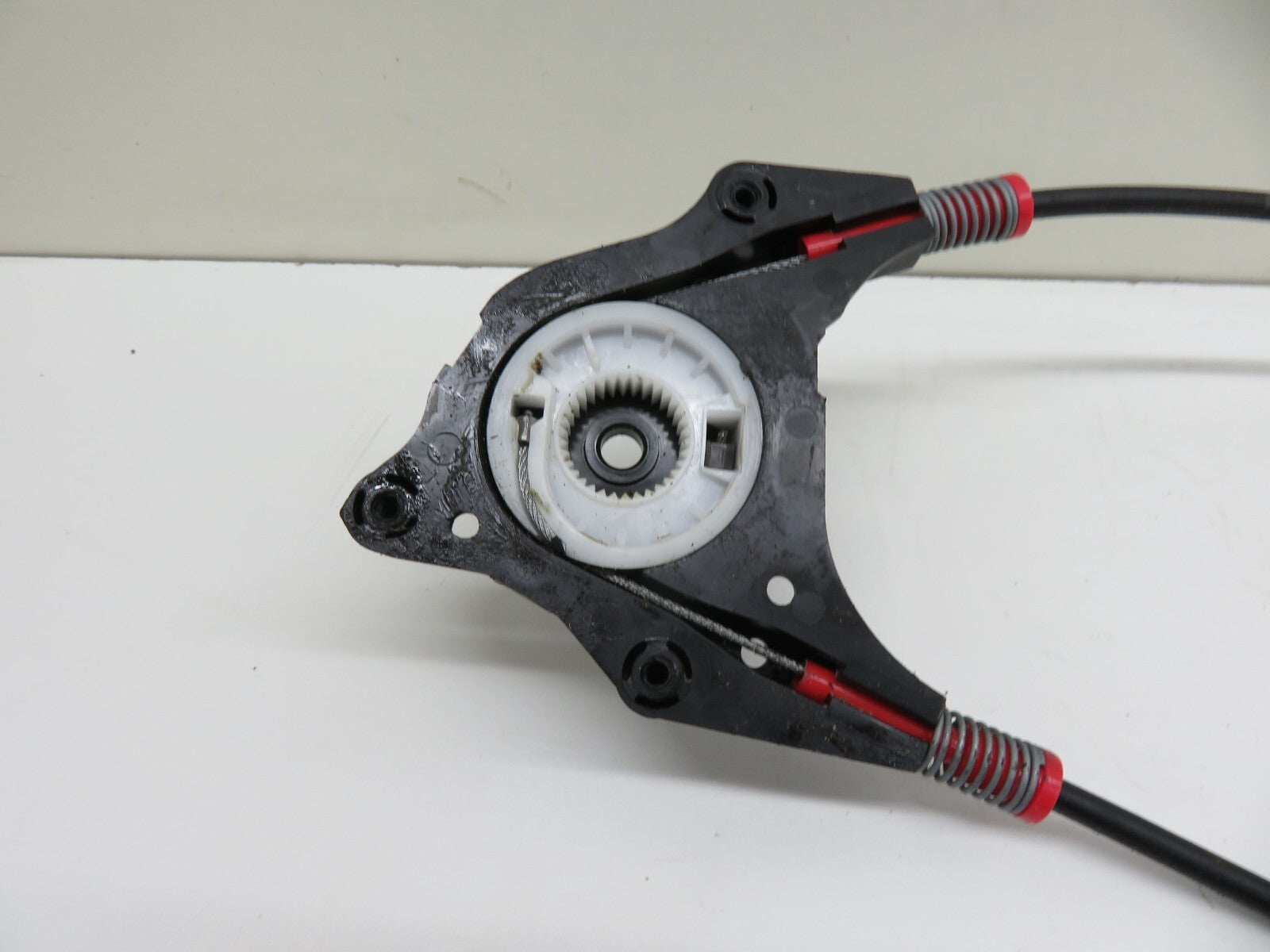 FORD FIESTA MK7 ST180 OS DRIVER DOOR WINDOW REGULATOR 2013-2017 1546-3