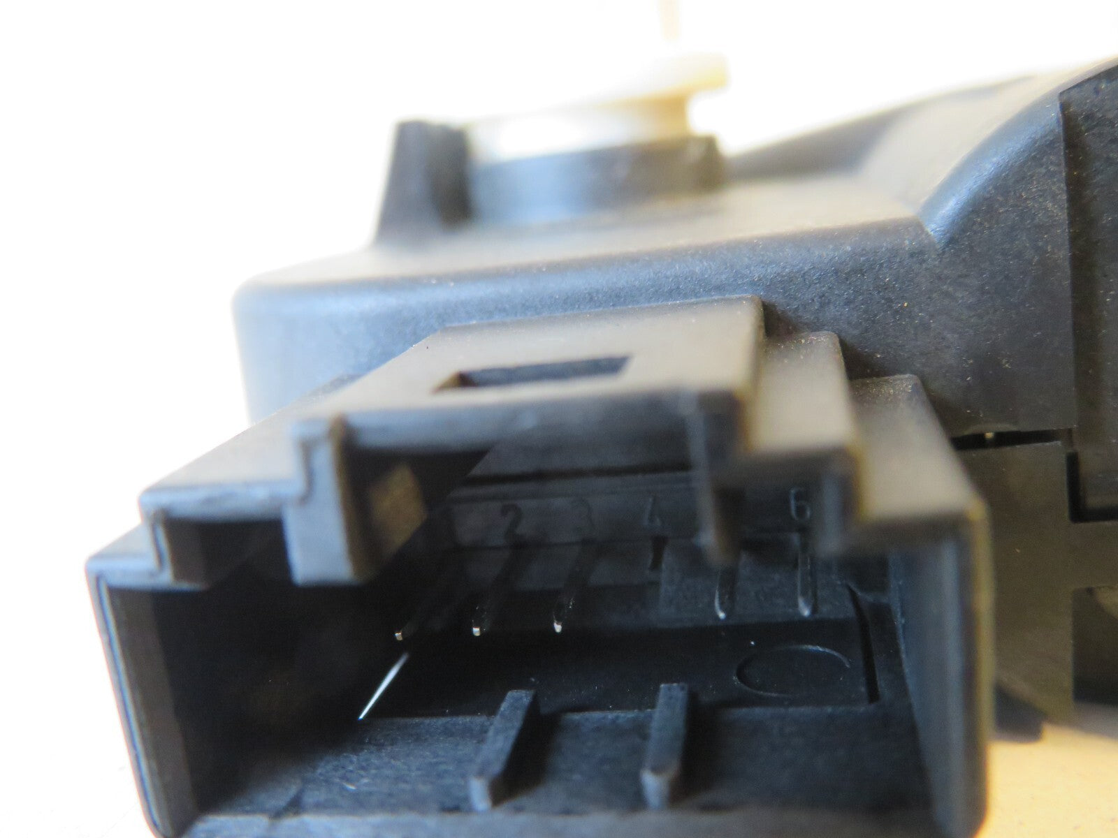 VOLKSWAGEN VW TOURAN AIR HEATER FLAP MOTOR 1K0907511 (SEE PIC) 2003-2010 AMS1605