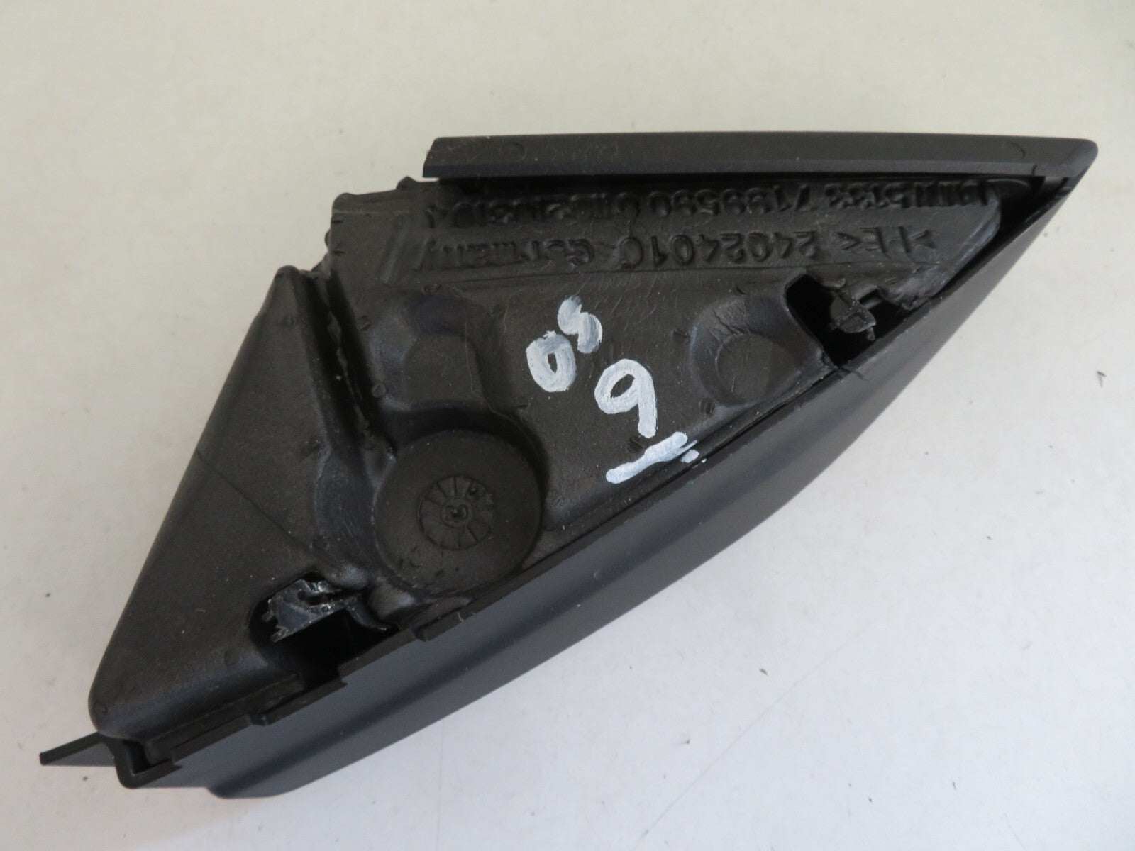 BMW 1 SERIES E88 OS INTERIOR QUARTER TRIM 7199590 2007-2013 A2056-9