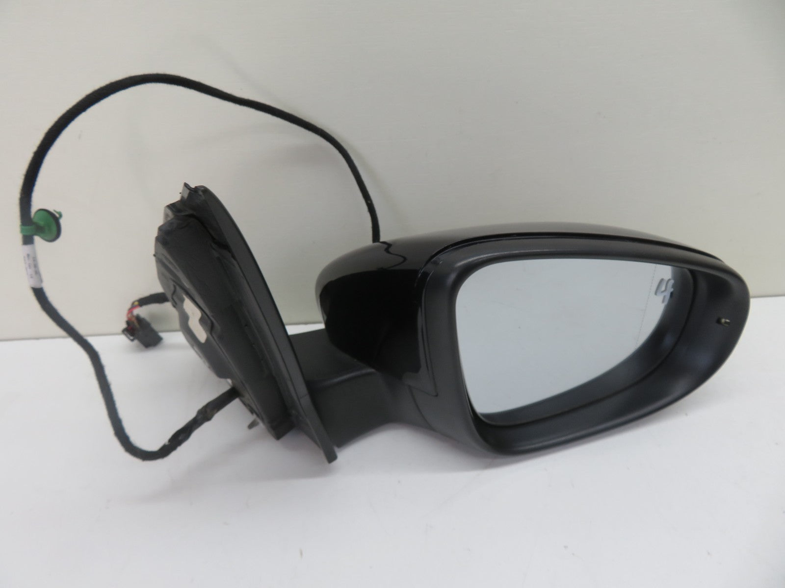 VW GOLF MK6 OS DRIVER SIDE DOOR WING MIRROR BLACK 2009-2013 1500-4