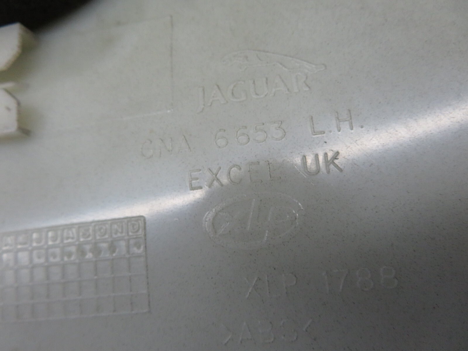 JAGUAR XJR NS PASSSENGER DASHBOARD END CAP TRIM 1994-2001 1730-6