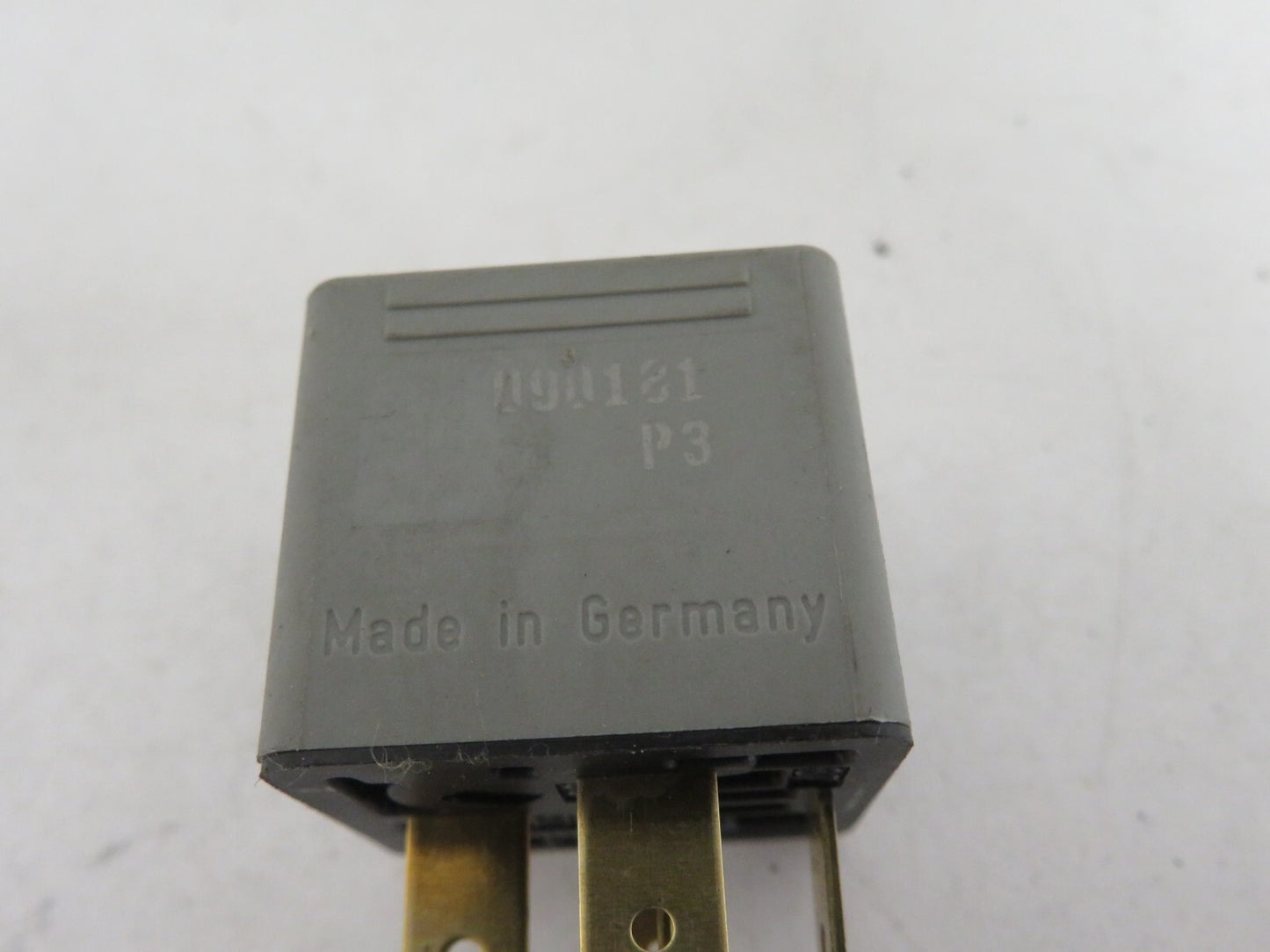 SAAB 93 9-3 BOSCH RELAY 1626239 1998-2002 SB19