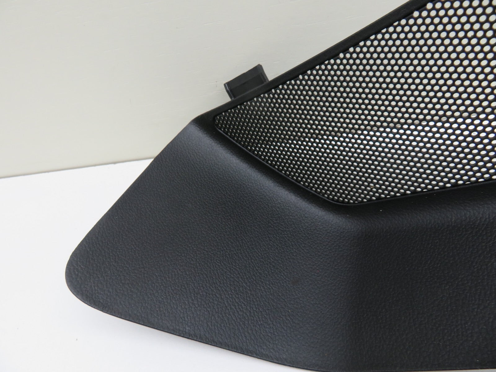 MAZDA CX7 NS PASSENGER SIDE REAR BOOT TRIM EG2168673 2008-2012 1414-3