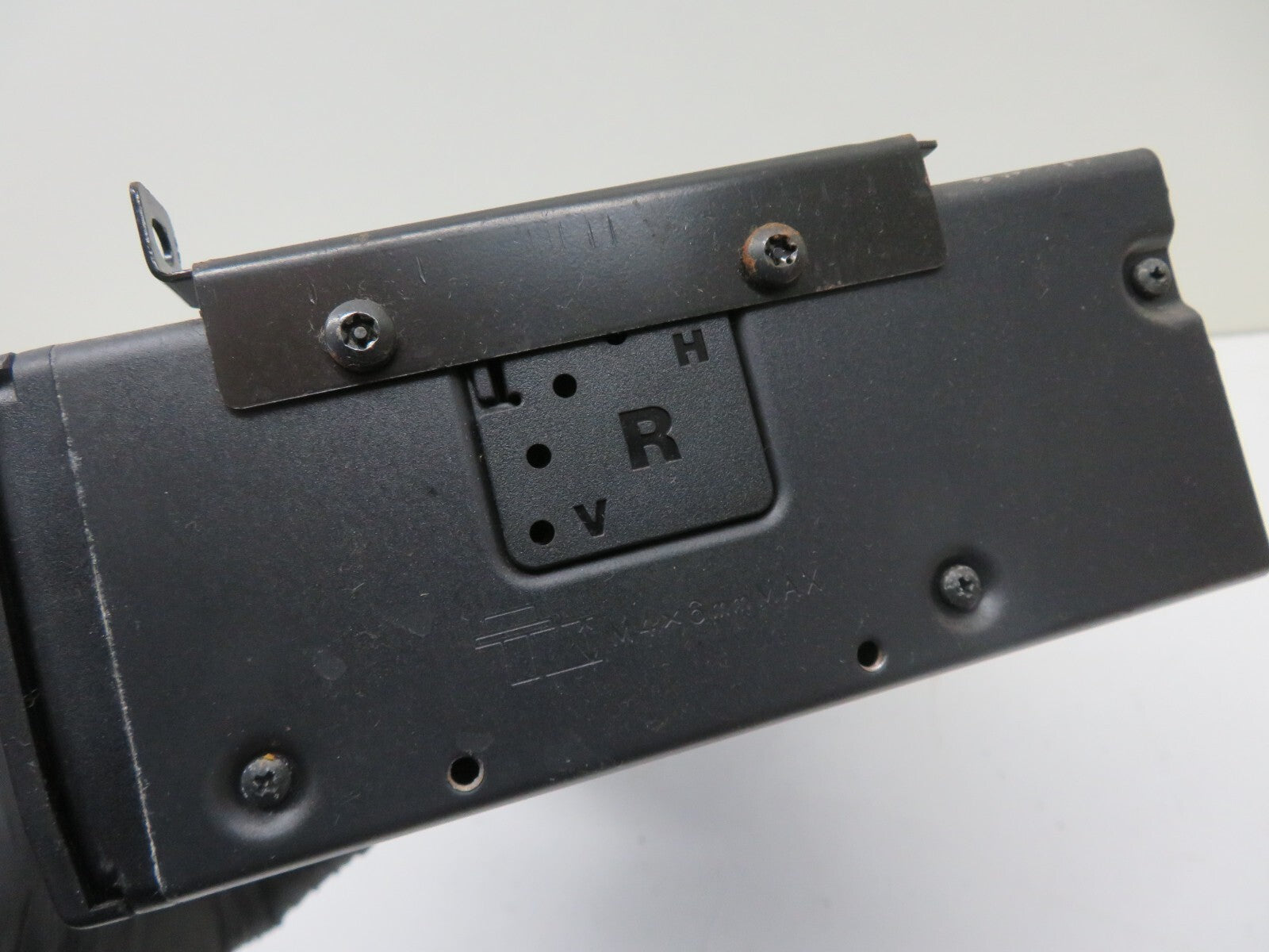 LAND ROVER FREELANDER 1 CD CHANGER XQE000110 1997-2006 1752-5