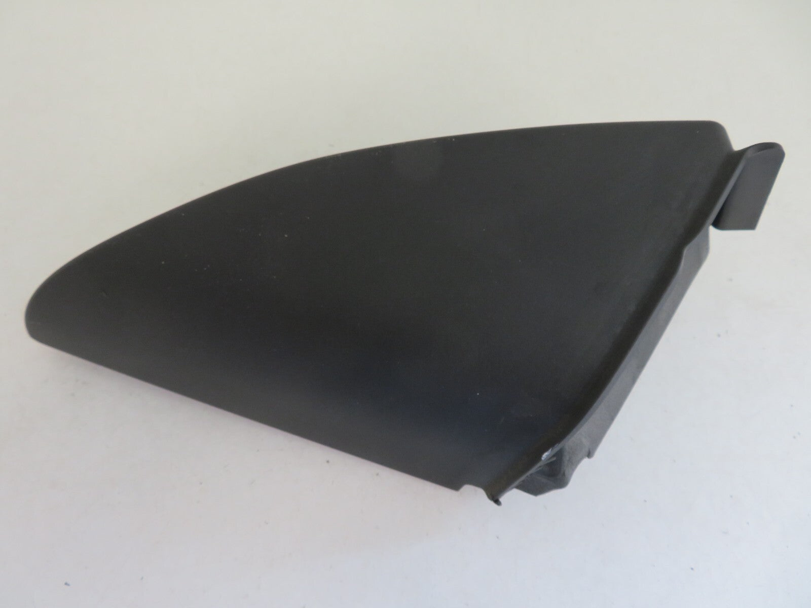 BMW 1 SERIES E88 NS INTERIOR QUARTER TRIM 7199589 2007-2013 A2056-8