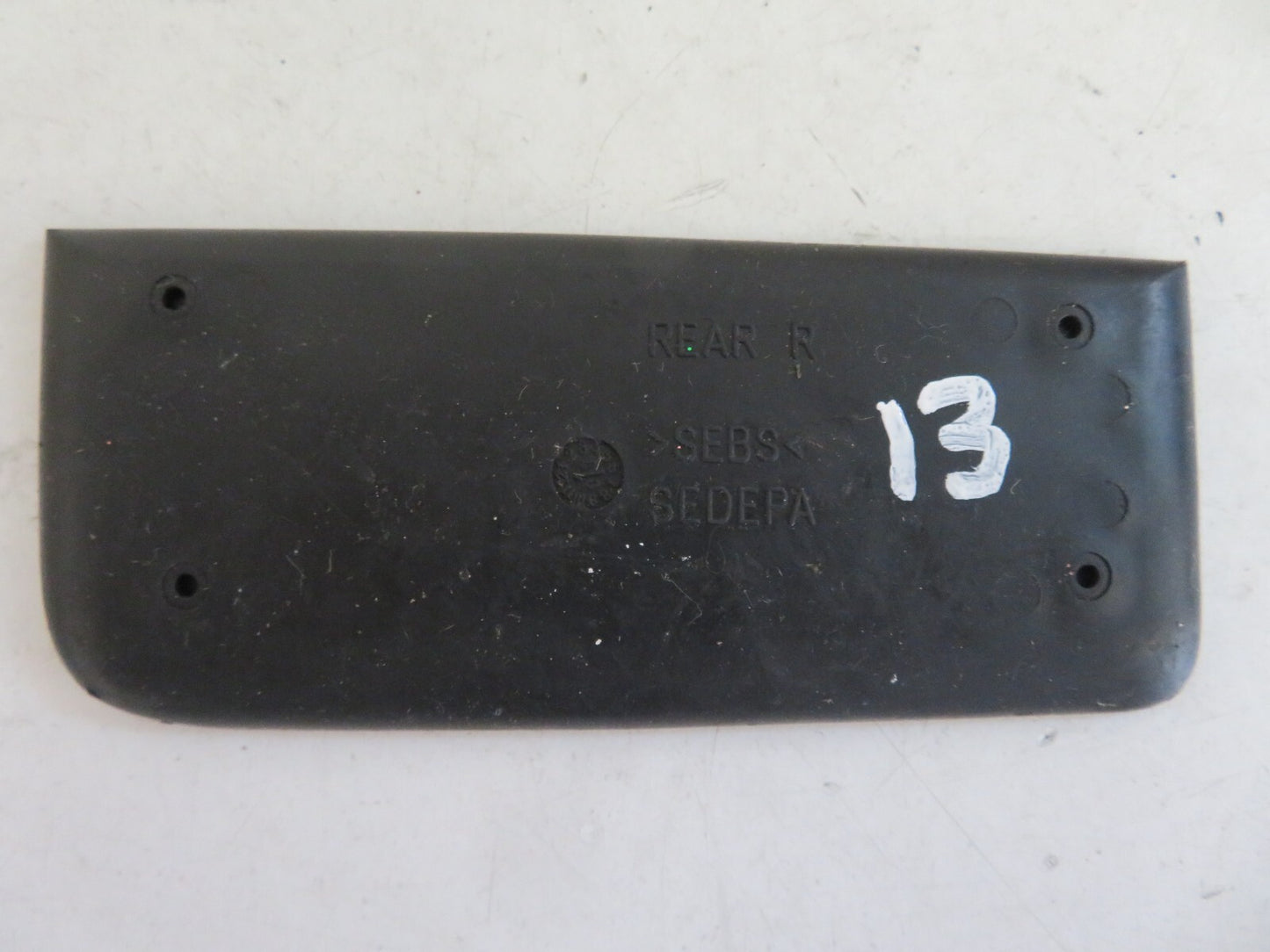 PEUGEOT 4007 NSR DOOR CARD RUBBER INSERT TRIM 2007-2012 A1315-13