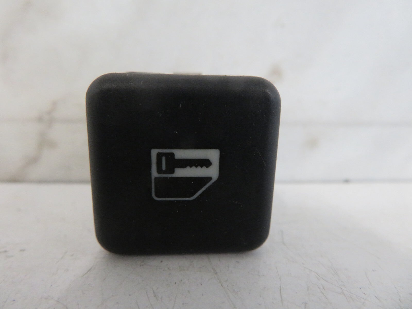 BMW 5 SERIES E39 WINDOW LOCK SWITCH 1996-2003 1518-24