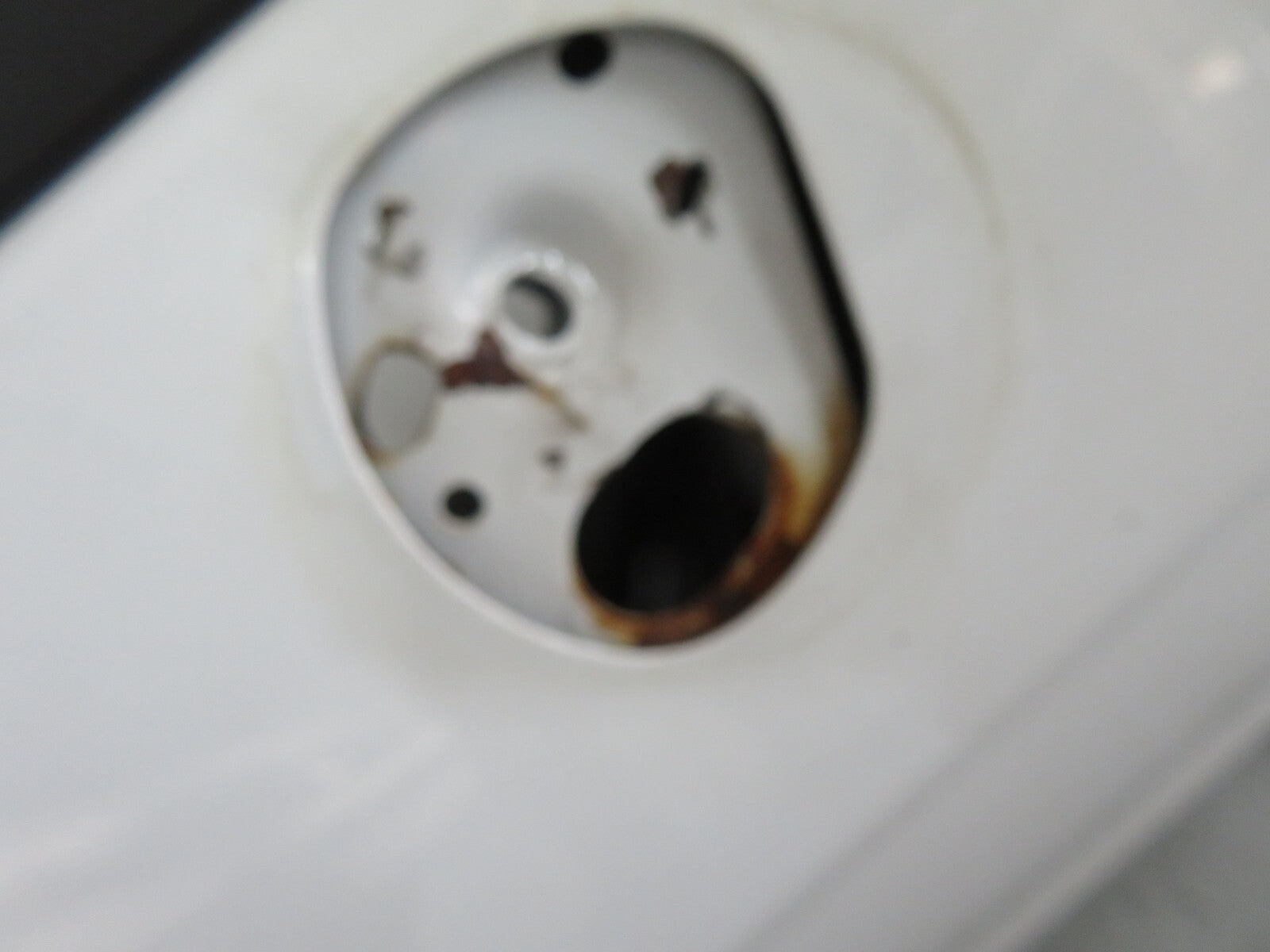 FORD FIESTA MK7 ST180 NS PASSENGER DOOR IN FROZEN WHITE (SEE PHOTOS) 2013-2017