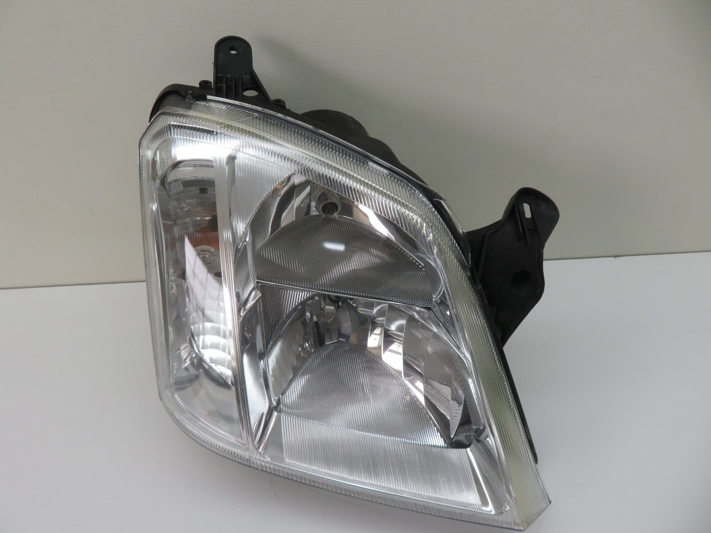 VAUXHALL MERIVA A OS DRIVER HEADLIGHT 2002-2009