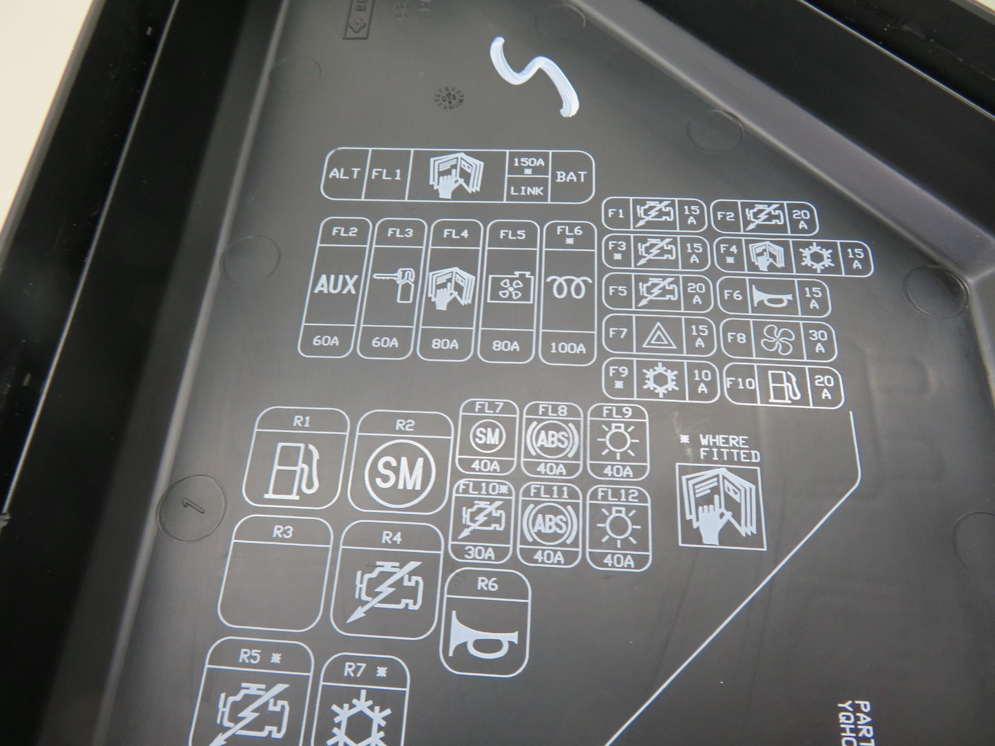 LAND ROVER FREELANDER 1 ENGINE BAY FUSE BOX COVER TRIM 2004-2006 1672-5