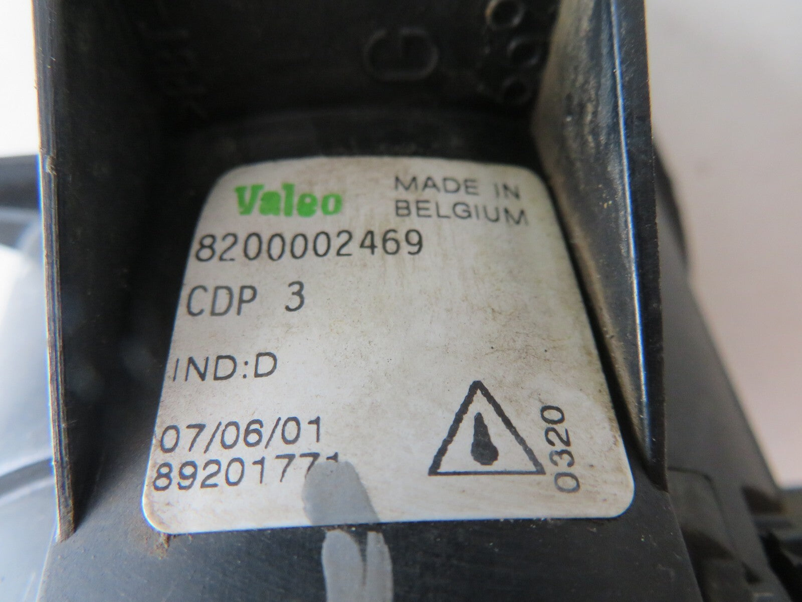 RENAULT LAGUNA MK2 NS PASSENGER FRONT FOG LIGHT 8200002469 2000-2007 AMS1132